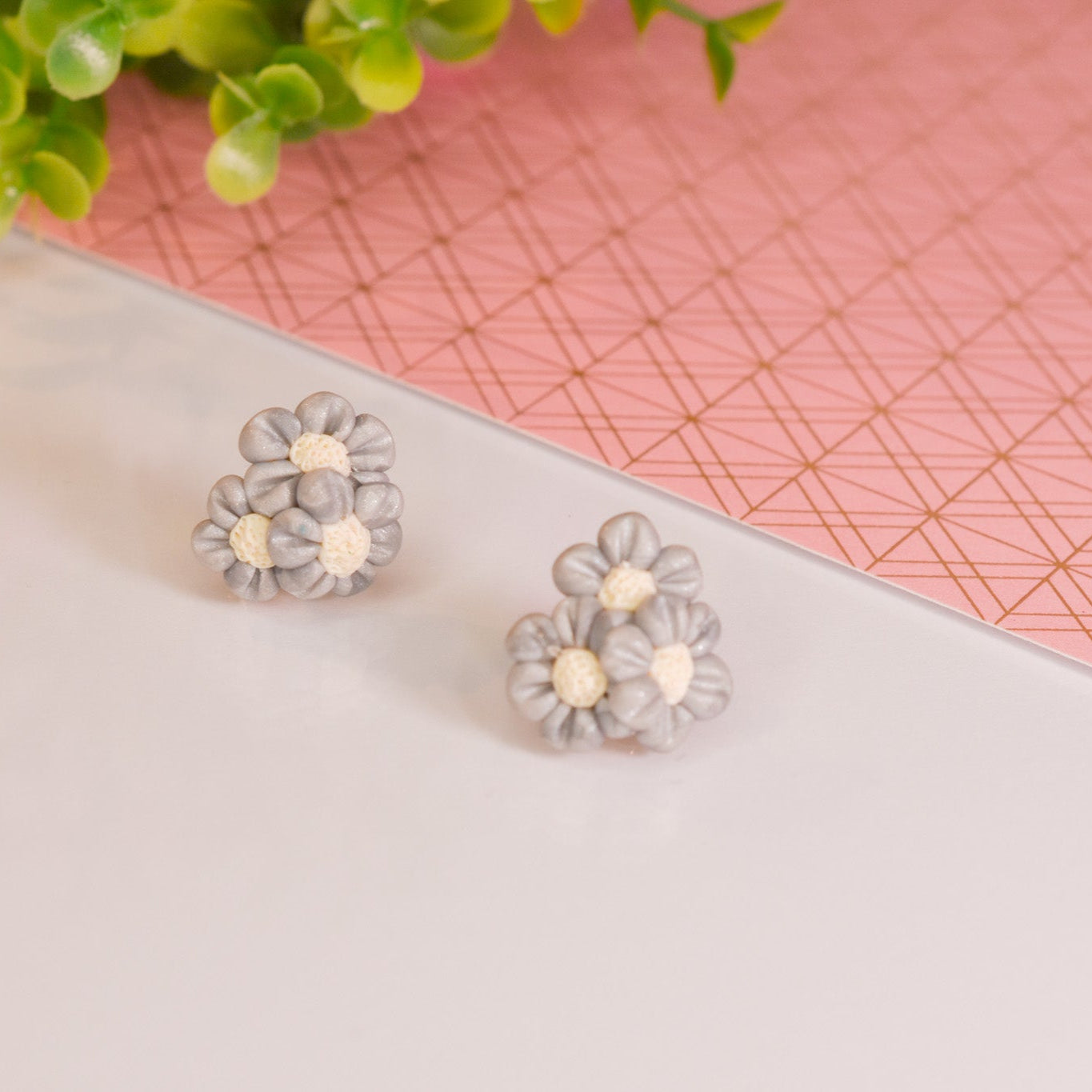 Aretes