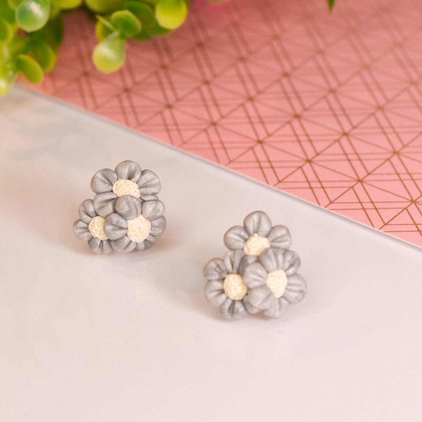 Aretes